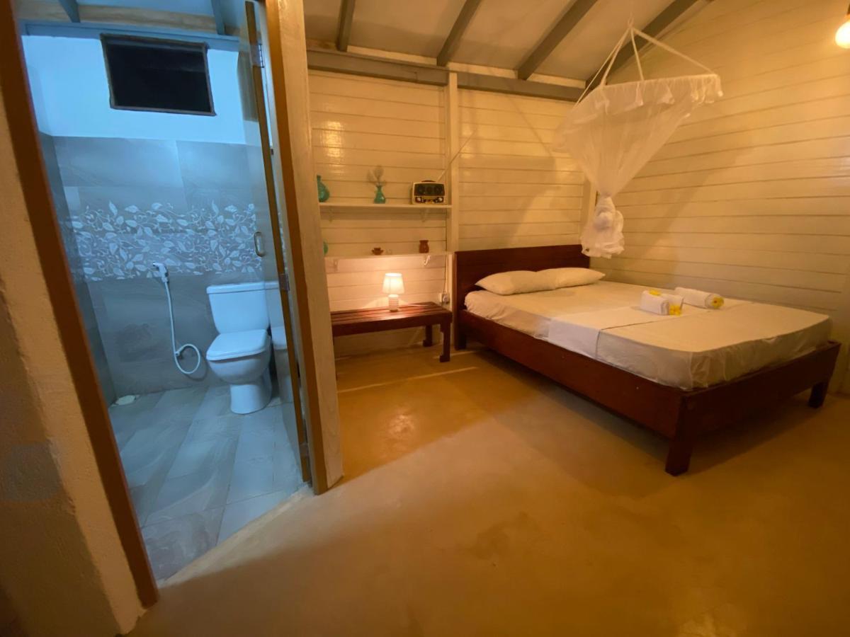Ocean Beach House Matara Extérieur photo