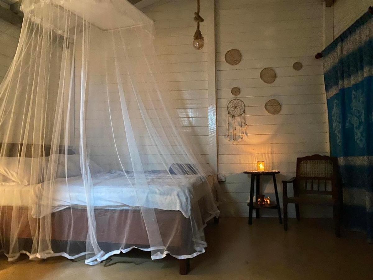 Ocean Beach House Matara Extérieur photo